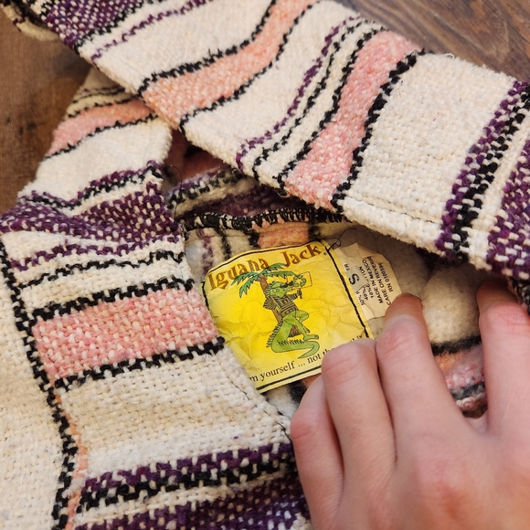 Iguana Jack Baja Hoodie - Picture 3 of 4